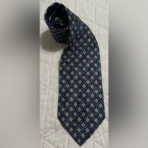 Barrington Geometric Pattern Blue Beige White 100% Silk Necktie